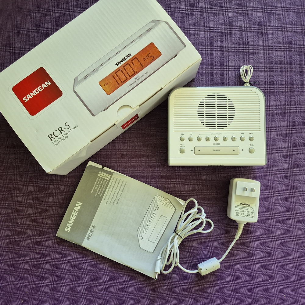 Sangean RCR-5 Digital AM/FM Clock Radio
